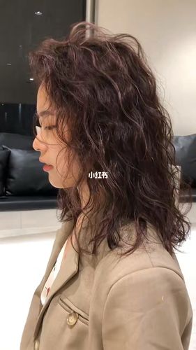 法式烫发,烫发,中发_法式烫发_烫发_中发发型_发型_显