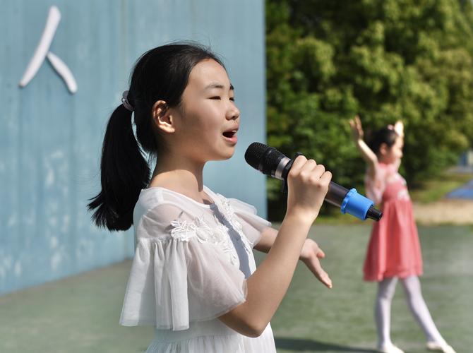 钧儒小学艺术节开幕