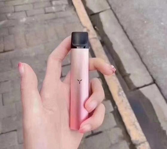 如果预算多的话建议还是买柚子二代,很多新配色, 其他的颜色也是