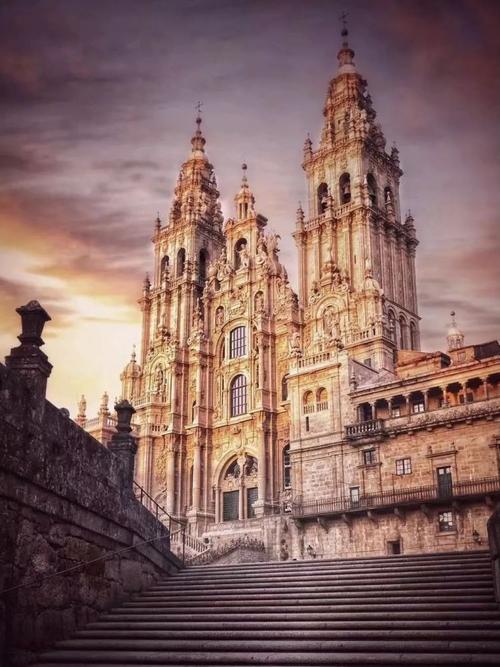 西班牙圣地亚哥:一生一次,朝圣之路