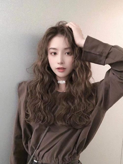 法式烫发_法式烫发_卷发_森女系_发型_法式风格_中_卷