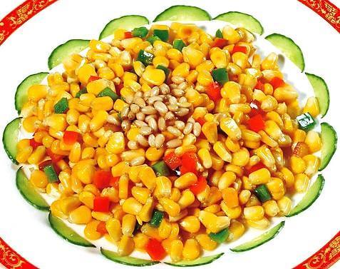 色香味俱全的松仁玉米到底怎么做的呢?食材常见,学了你也会做