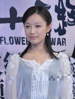 倪妮四年时尚蜕变史:土妞逆袭成女神