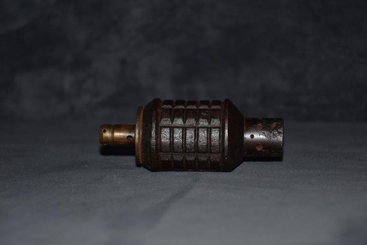 nr14式催泪手榴弹