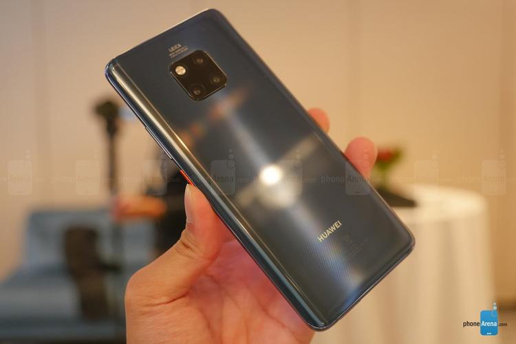 三星回怼mate20pro夜拍和系统讽刺 网友:华为太高调
