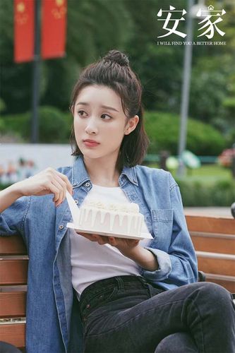 在《最好的我们》中饰演陈雪君都给观众留下了深刻印象的孙佳雨,再次