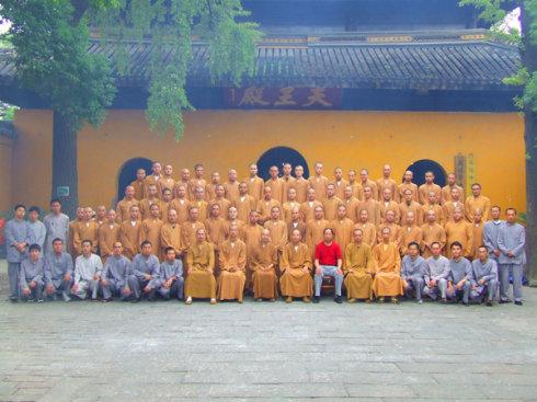 苏州西园寺戒幢佛学研究所2008级新生开学典礼