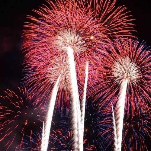 烟花之乡云在青天