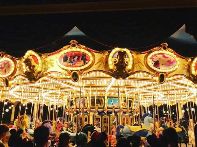 上海迪士尼 旋转木马