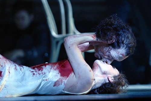 歌剧魅力激情力量与政治