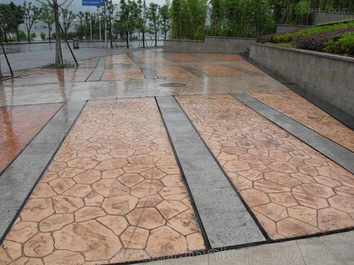 甘肃兰州压花地坪 市政道路防滑耐磨压模混凝土施工