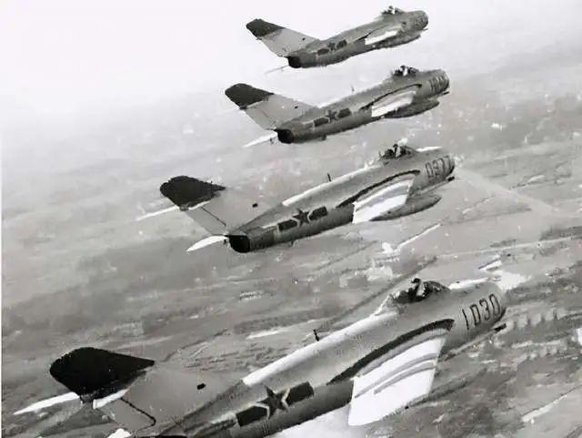 长津湖战役后,中国空军首次参战,形成"米格走廊"|美军|轰炸机_网易