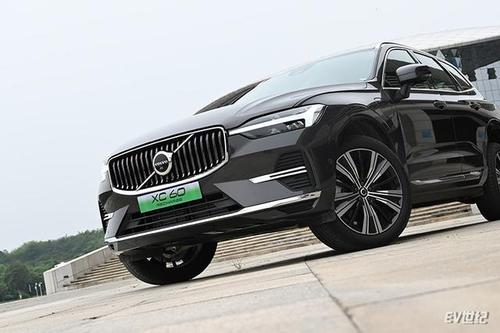 试驾沃尔沃新款xc60 t8