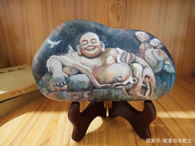 手绘石头画《大肚弥勒佛》步骤解析