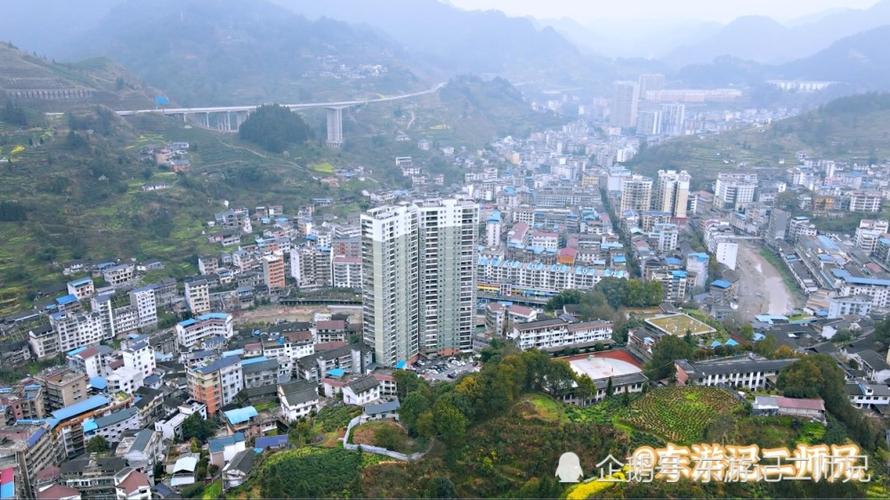 航拍湖南最小的县城湘西古丈县