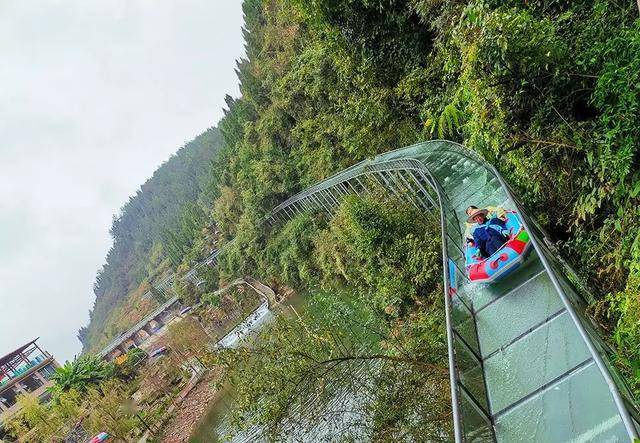 玩玻璃水滑道 皮划艇,更有漂流,烤羊肉…等你