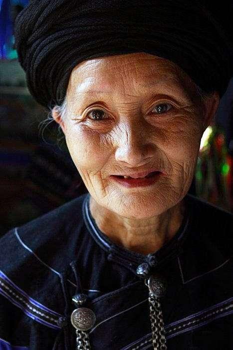 "最美压寨夫人"杨炳莲:16岁时嫁给"湘西魔王",如今依然美艳