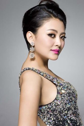 阿鲁阿卓成影视曲宠儿 携陈键锋唱《烽火佳人》