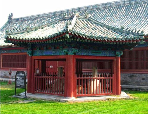 北京先农坛神厨井亭——盝顶