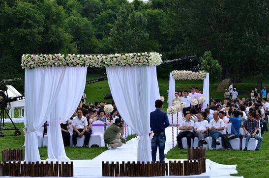 北京户外婚礼草坪酒店推荐-草坪婚礼场地