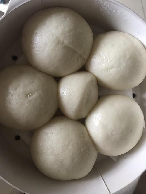 carbeecl做的超简单自发粉包子