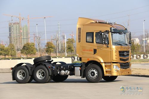 华菱 汉马h7重卡 460马力 6×4 干线物流牵引车
