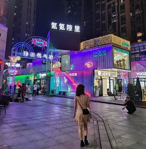 打卡石家庄裕华万达_景点_火车头步行街自由行热门攻略_出行_人文风光