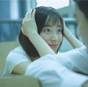 妖刀杨玥写真大片曝光 清纯动人尽显文艺气息