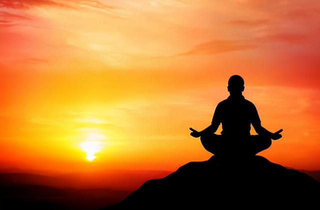 故静坐之要在静心,静心之要则在养心息心,或曰收心炼心.