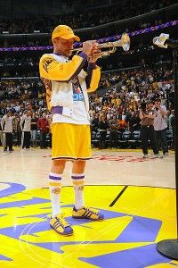 noah graham/nbae/getty images.&nbsp