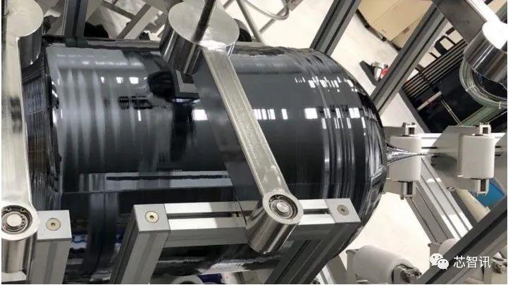 纯度11个9!国产450mm半导体级单晶硅棒研制成功