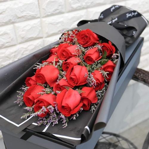 七夕将至……鲜花花束,礼盒花束同城免费送,提前预定优惠大大的