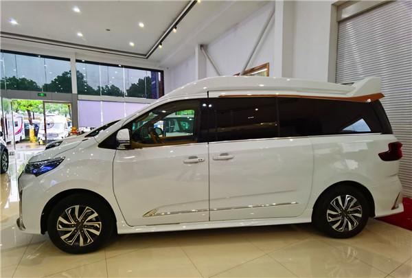 大通g20改装商务车,埃尔法同款更舒适