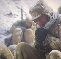 看完长津湖回家尝冻土豆##看完长津湖尝试吃冻土豆