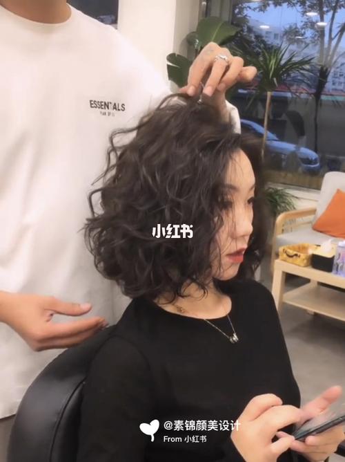 0303中短发蛋卷头~齐肩法式烫减龄显发量_烫发_减龄_发型_蛋卷头