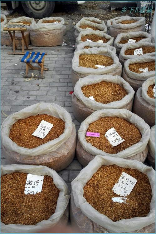 蒲河集市上的旱烟摊儿