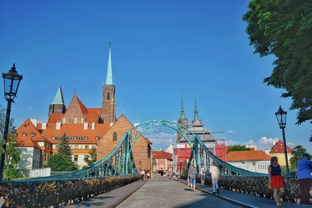 波兰小布拉格一看城市童话浪漫一翻历史混乱