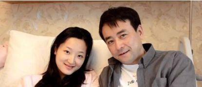 著名演员罗钢陪小妻子战胜家族遗传病生宝宝幸福背后的眼泪