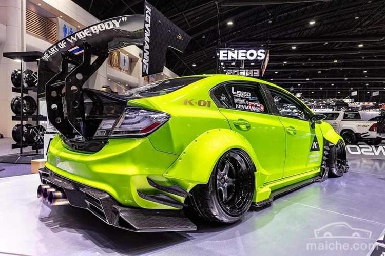 贴地飞行的前任超跑泰仔爆改宽体9代思域si