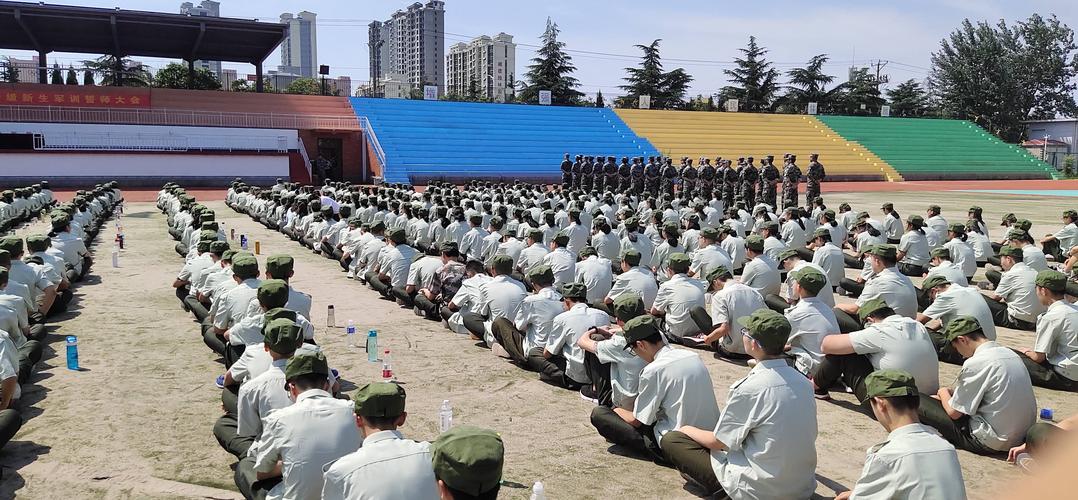 临沂第十九中学高一,17班军训
