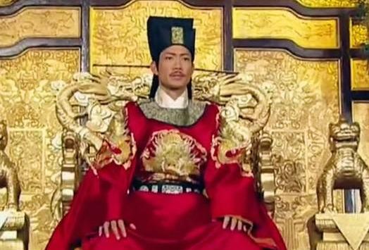 路人偶遇一穷小子,竟是赵匡胤后人,路人大喜,四年后穷