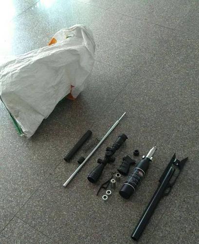 泸州男子网购枪支零部件被警方查获