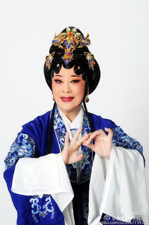 新编尹派越剧柳梦梅人物定妆照