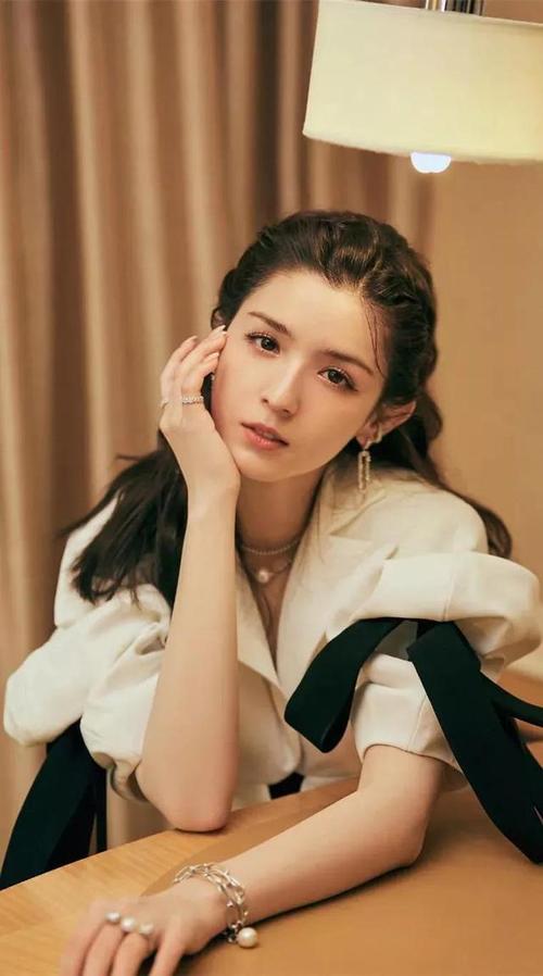 新疆再出一美哈妮克孜