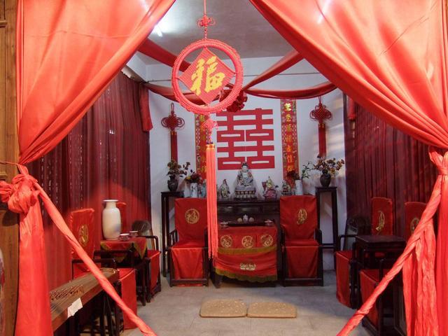 揭秘"洞房"和"闹洞房"的来历,古代皇帝结婚闹洞房吗