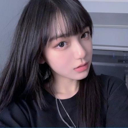 素颜大脸女生头像图片