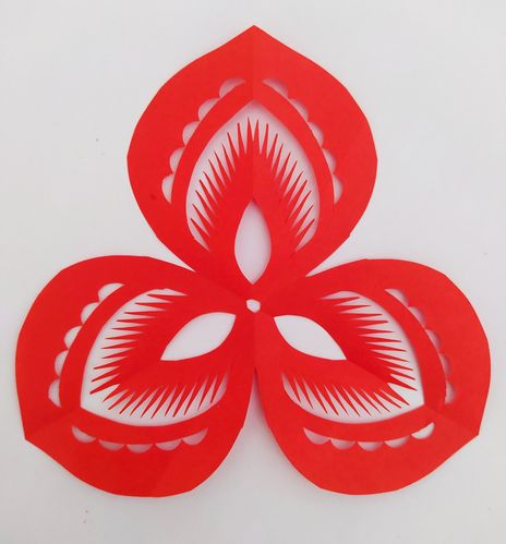 其它的三折剪纸花朵