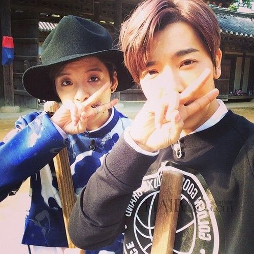 刘逸云 李东海 择一世而永生采集到let s pho