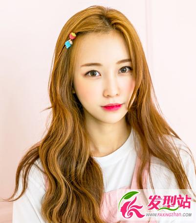 金棕色染发对于黄肤色的女生来说,选择染发要尽量选择亮发色,偏灰色系