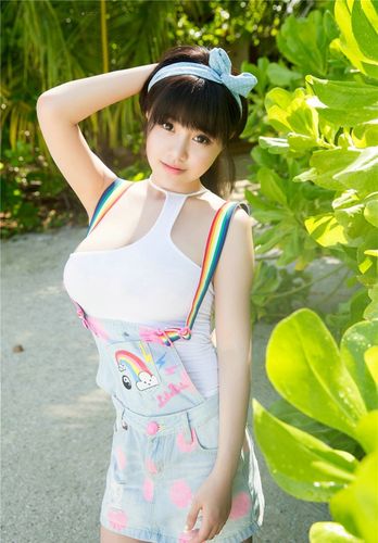 性感甜美美女爆乳大奶诱惑户外写真